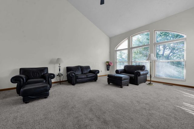8142 Bellow Park Drive, Reynoldsburg, OH 43068