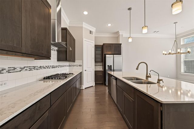 11905 Wedemeyer Way, Houston, TX 77082