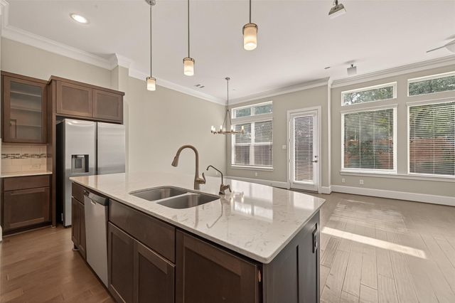 11905 Wedemeyer Way, Houston, TX 77082