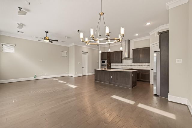 11905 Wedemeyer Way, Houston, TX 77082