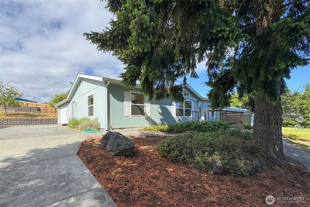 2532 W 16th Street, Port Angeles, WA 98363