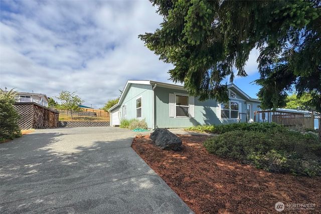 2532 W 16th Street, Port Angeles, WA 98363