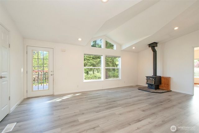 2532 W 16th Street, Port Angeles, WA 98363