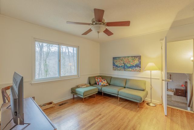 1035 Olde Mill Lane, Hixson, TN 37343