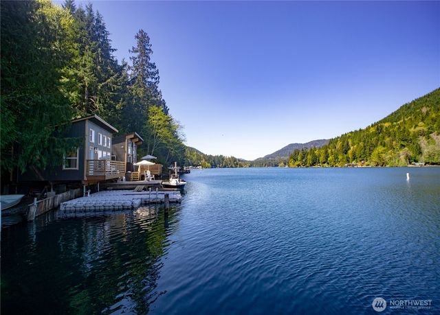 570 S Shore Road, Port Angeles, WA 98363