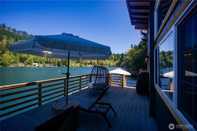 570 S Shore Road, Port Angeles, WA 98363