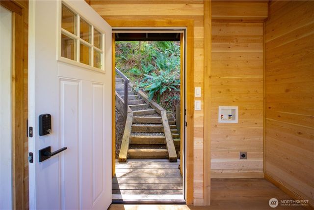 570 S Shore Road, Port Angeles, WA 98363