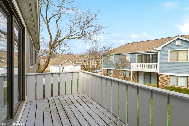 261 Driftwood Lane A2, Schaumburg, IL 60193