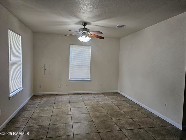 132 E Gilman Road, Lafayette, LA 70501