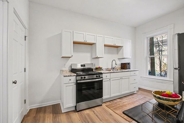 1532 William Howard Taft Road, Cincinnati, OH 45206