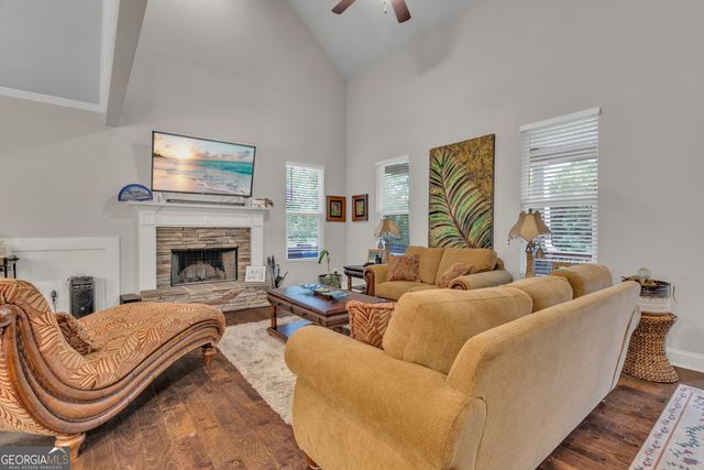 202 Riverpoint Way, Jackson, GA 30233