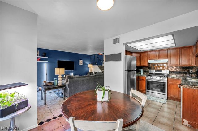 6443 Big Pine Way, Las Vegas, NV 89108