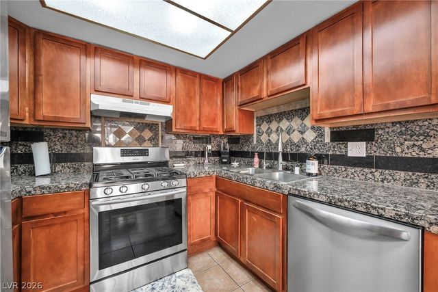 6443 Big Pine Way, Las Vegas, NV 89108