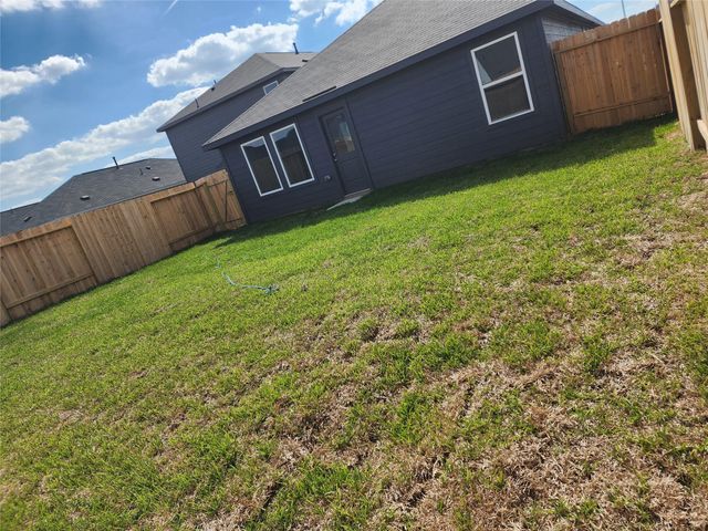 21626 Willow River Canyon Lane, Waller, TX 77484
