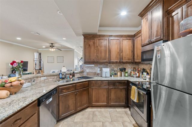 4032 Golden Eagle Drive, Bryan, TX 77808