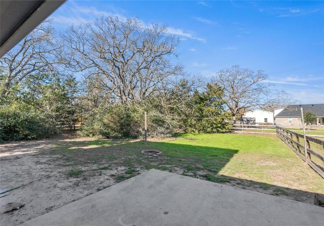 4032 Golden Eagle Drive, Bryan, TX 77808