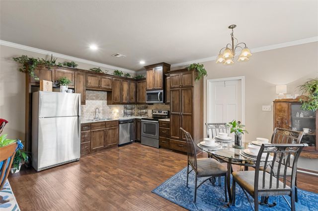 4032 Golden Eagle Drive, Bryan, TX 77808