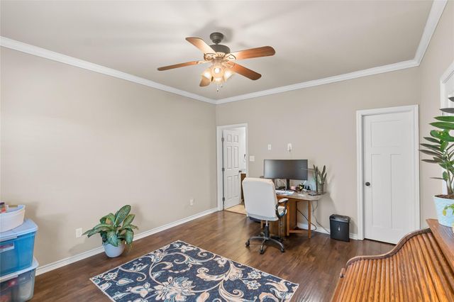 4032 Golden Eagle Drive, Bryan, TX 77808