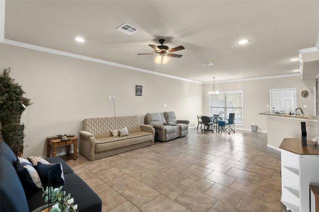 4032 Golden Eagle Drive, Bryan, TX 77808