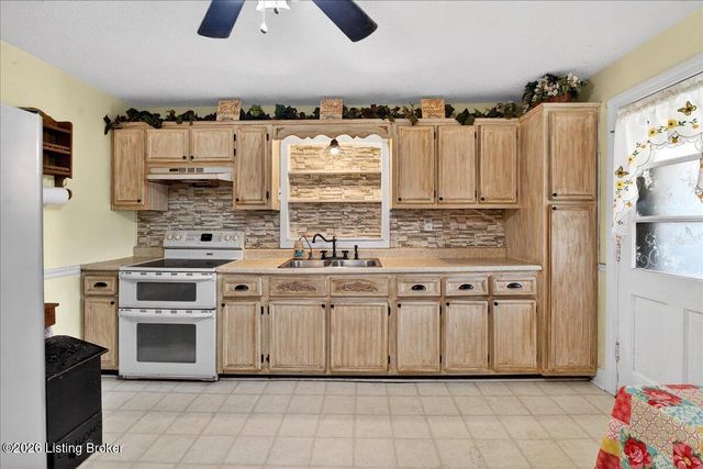 9905 New Haven Rd, New Haven, KY 40051