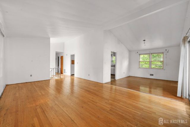 454 Plainfield Road, Edison, NJ 08820