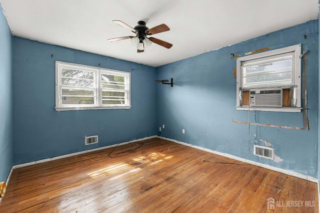 454 Plainfield Road, Edison, NJ 08820