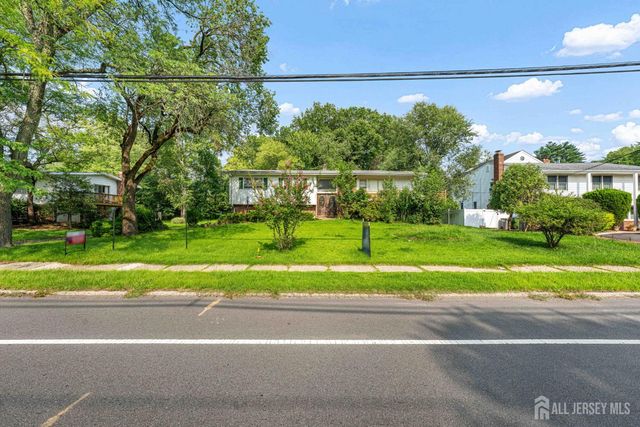 454 Plainfield Road, Edison, NJ 08820