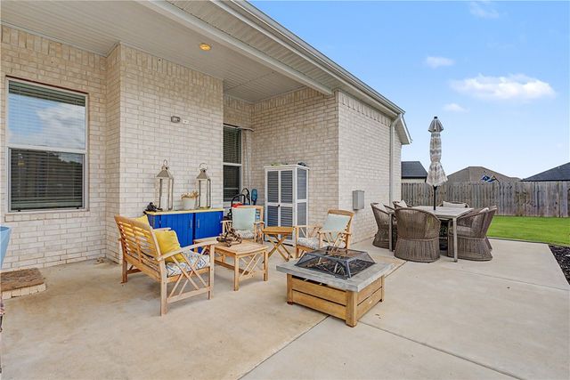 394 Cackling Bend, Farmington, AR 72730