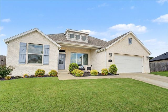 394 Cackling Bend, Farmington, AR 72730