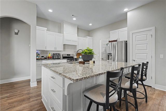 394 Cackling Bend, Farmington, AR 72730