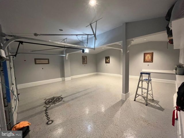 8240 SINCLAIR MILL RD, Manassas, VA 20112