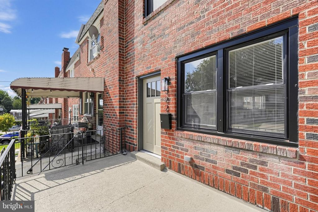 322 RIPKA ST, PHILADELPHIA, PA 19128 — photo 4