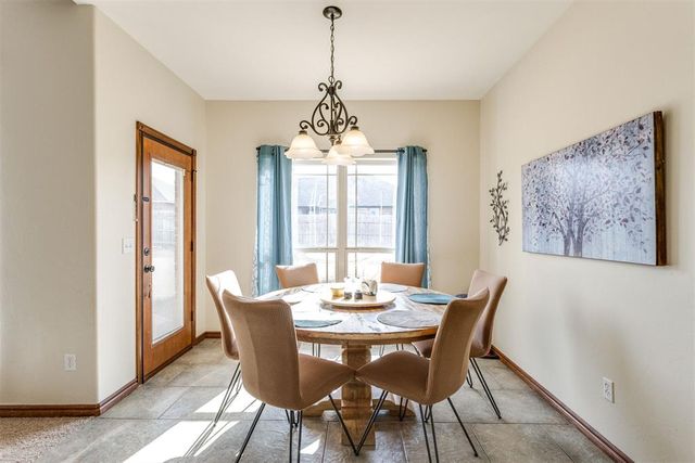 11240 NW 104th Street, Yukon, OK 73099