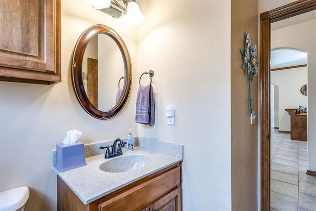 11240 NW 104th Street, Yukon, OK 73099