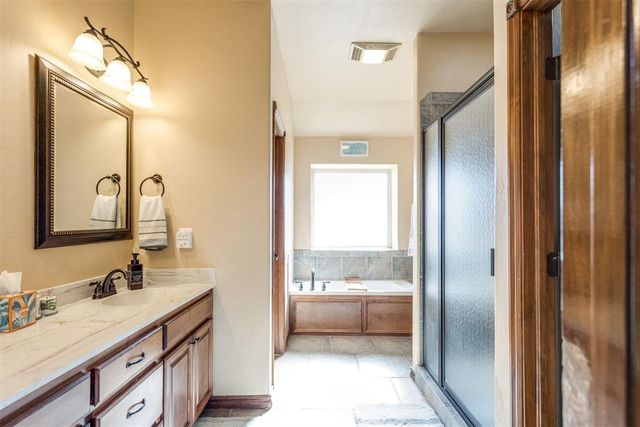 11240 NW 104th Street, Yukon, OK 73099