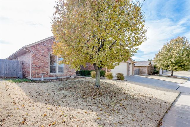 11240 NW 104th Street, Yukon, OK 73099