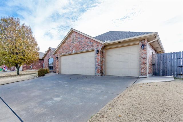 11240 NW 104th Street, Yukon, OK 73099
