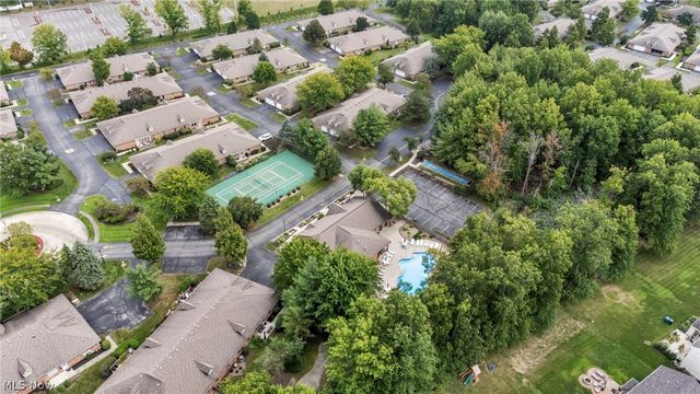 2598 Shakespeare Lane, Avon, OH 44011