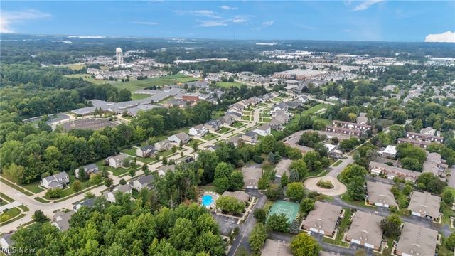 2598 Shakespeare Lane, Avon, OH 44011