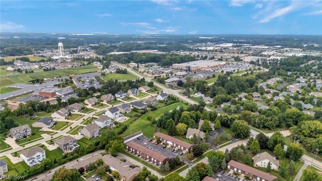 2598 Shakespeare Lane, Avon, OH 44011