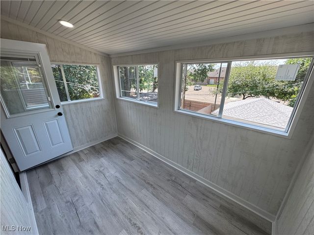 720 Locust Avenue, Zanesville, OH 43701