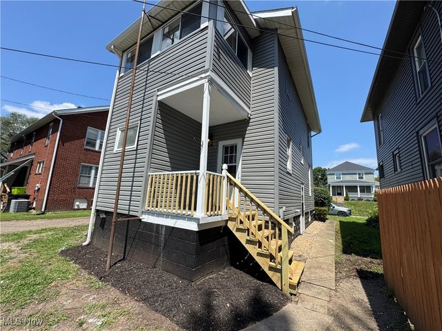 720 Locust Avenue, Zanesville, OH 43701