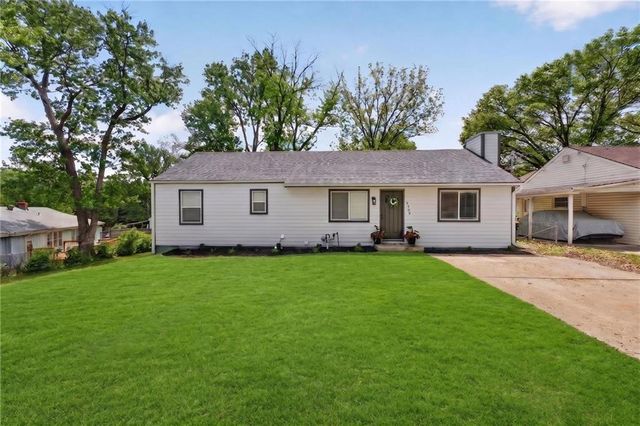 3409 NW 56th Street, Kansas City, MO 64151