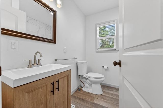 3409 NW 56th Street, Kansas City, MO 64151