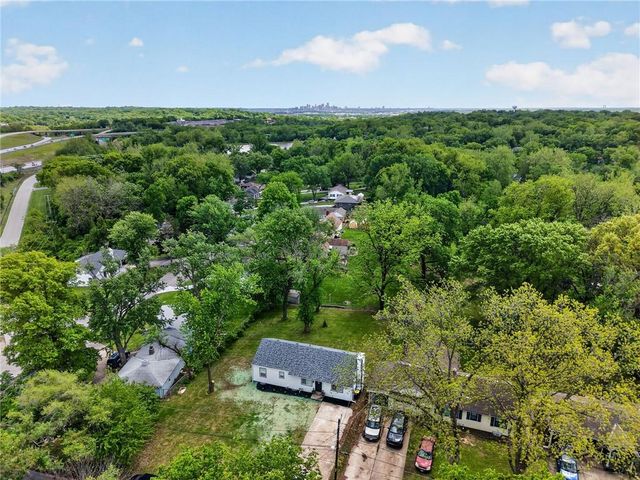 3409 NW 56th Street, Kansas City, MO 64151