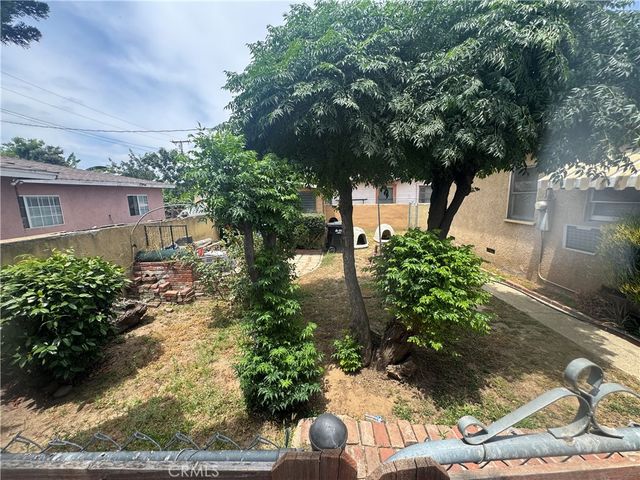 101 W Los Angeles, Montebello, CA 90640