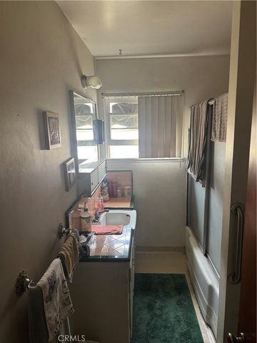 101 W Los Angeles, Montebello, CA 90640