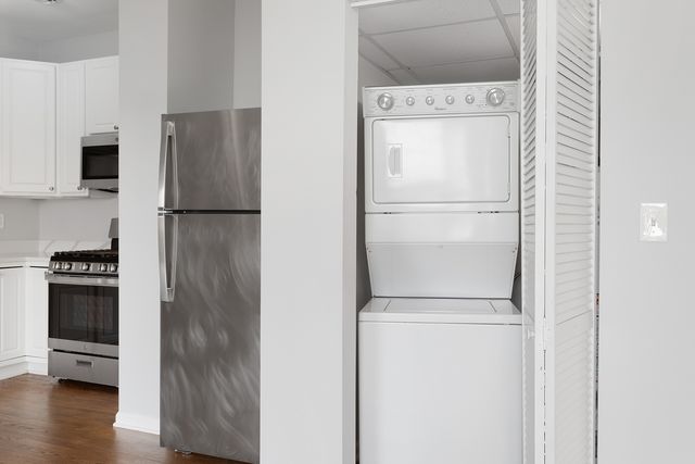 2451 W Howard Street 308, Chicago, IL 60645