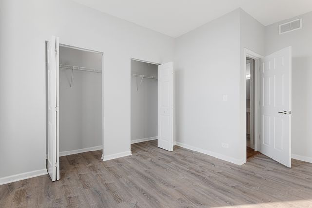 2451 W Howard Street 308, Chicago, IL 60645