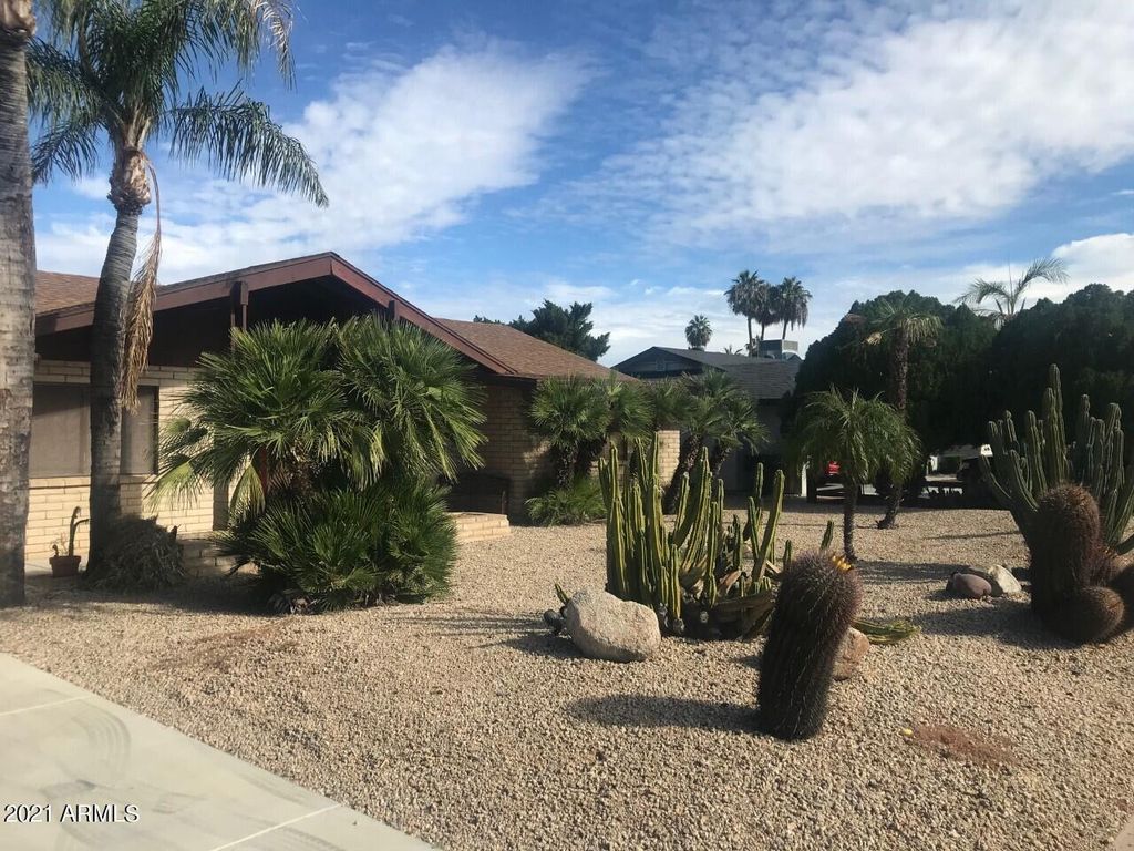 3924 E Yucca Street, Phoenix, AZ 85028